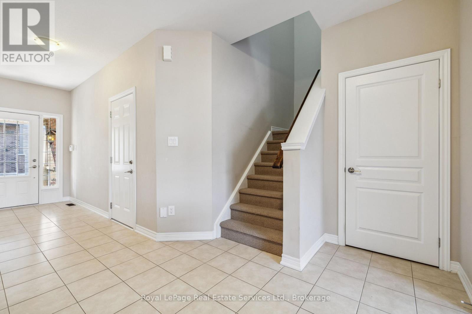 












44 - 515 WINSTON ROAD

,
Grimsby (Grimsby Beach),




Ontario
L3M0C8

