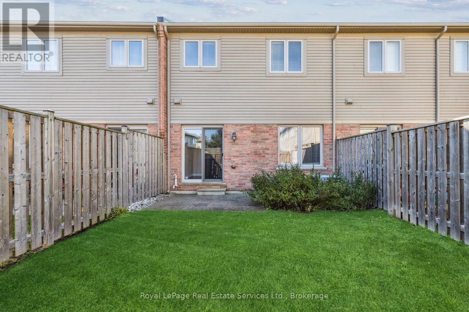 












44 - 515 WINSTON ROAD

,
Grimsby (Grimsby Beach),




Ontario
L3M0C8


