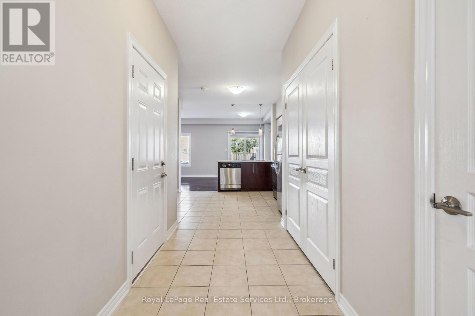 












44 - 515 WINSTON ROAD

,
Grimsby (Grimsby Beach),




Ontario
L3M0C8

