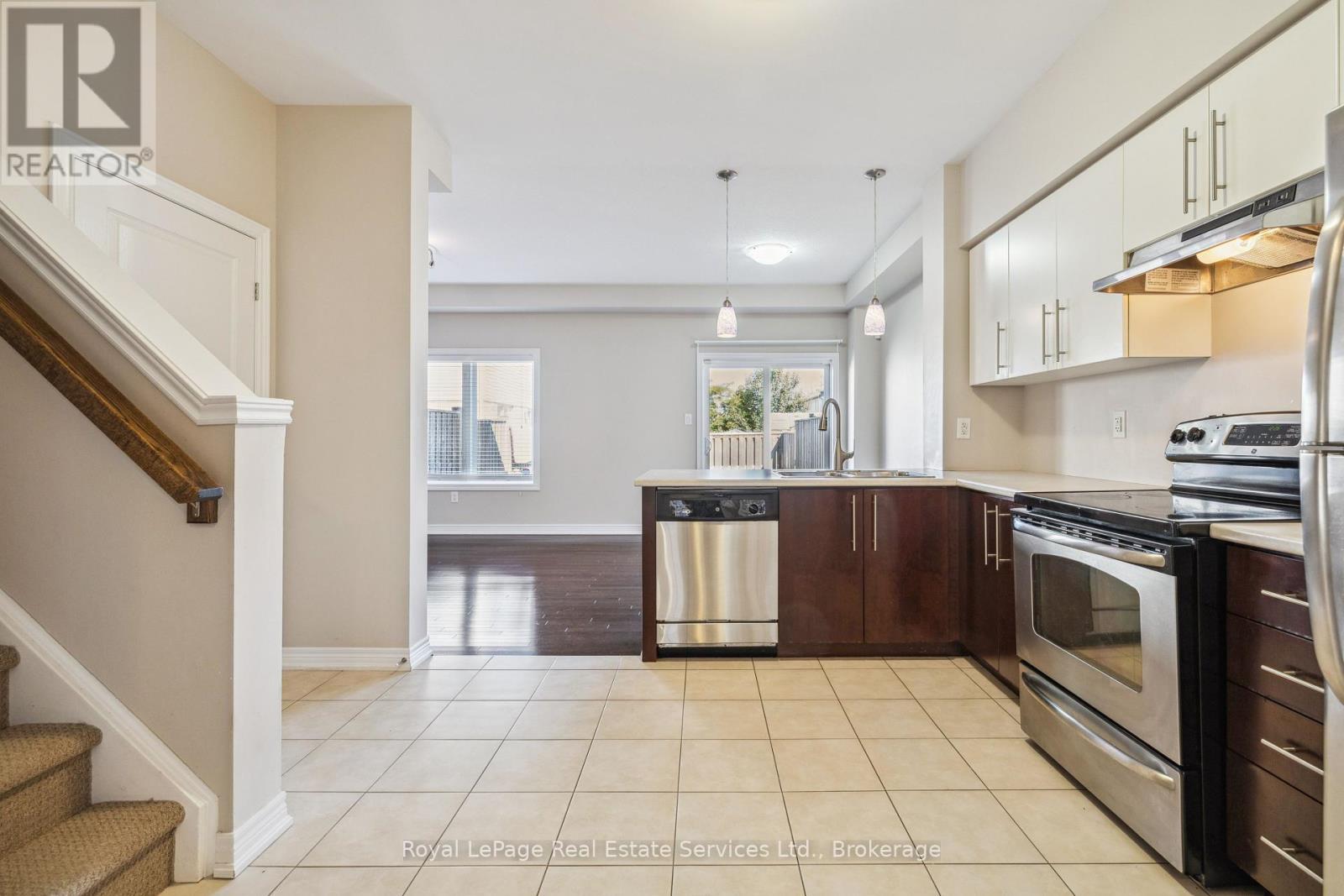 












44 - 515 WINSTON ROAD

,
Grimsby (Grimsby Beach),




Ontario
L3M0C8

