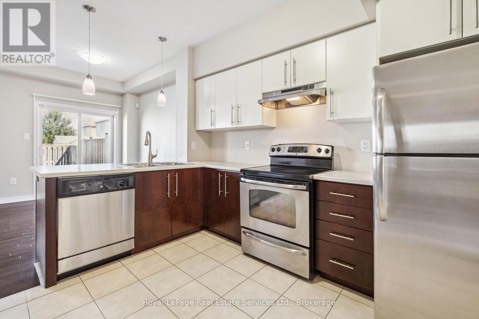 












44 - 515 WINSTON ROAD

,
Grimsby (Grimsby Beach),




Ontario
L3M0C8

