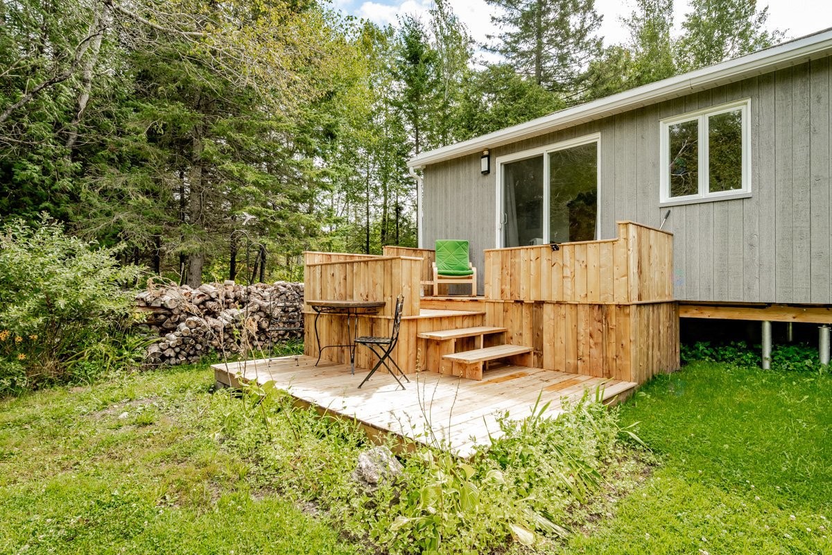 









998


Rue Principale

,
Lawrenceville,




QC
J0E1W0

