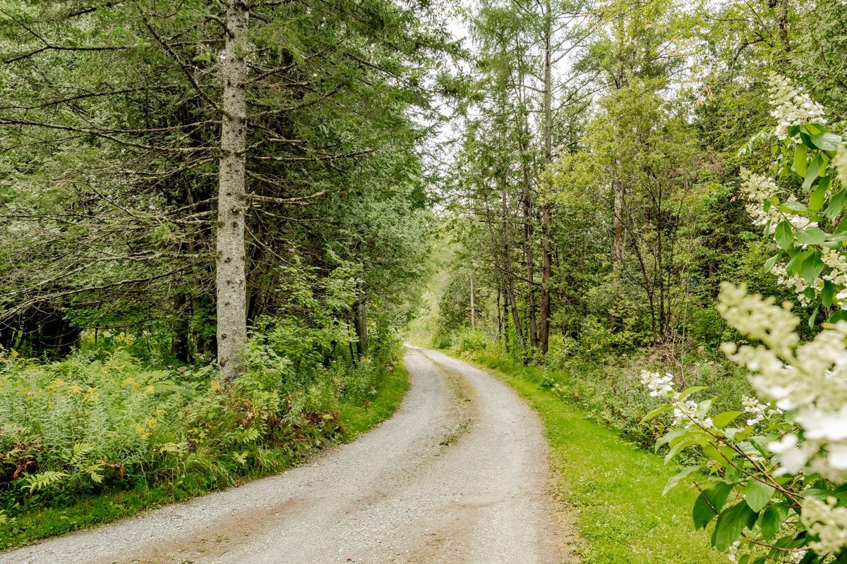 









998


Rue Principale

,
Lawrenceville,




QC
J0E1W0

