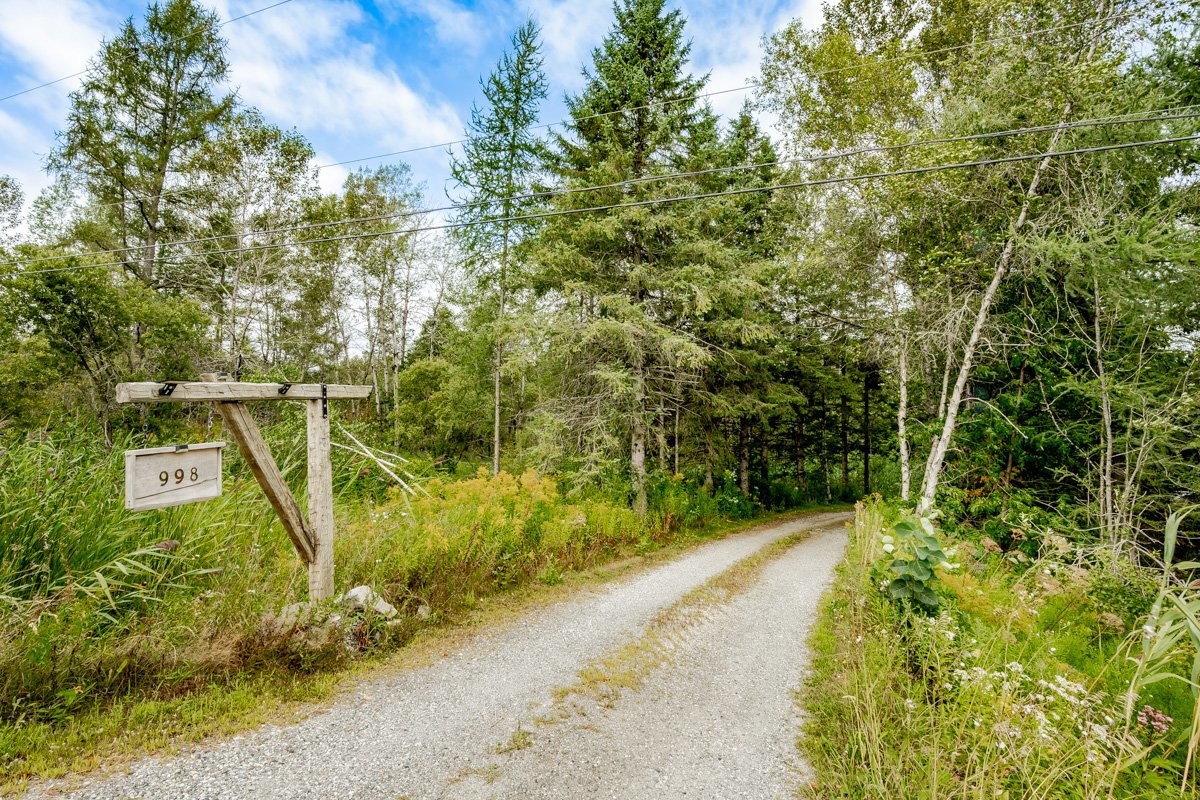 









998


Rue Principale

,
Lawrenceville,




QC
J0E1W0

