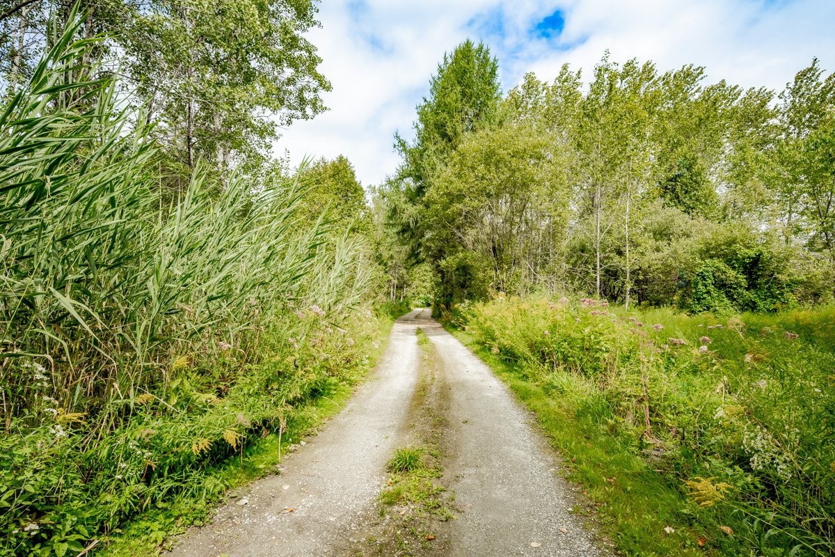 









998


Rue Principale

,
Lawrenceville,




QC
J0E1W0

