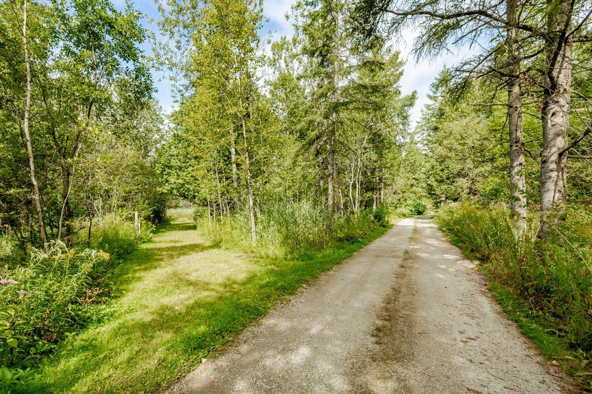 









998


Rue Principale

,
Lawrenceville,




QC
J0E1W0

