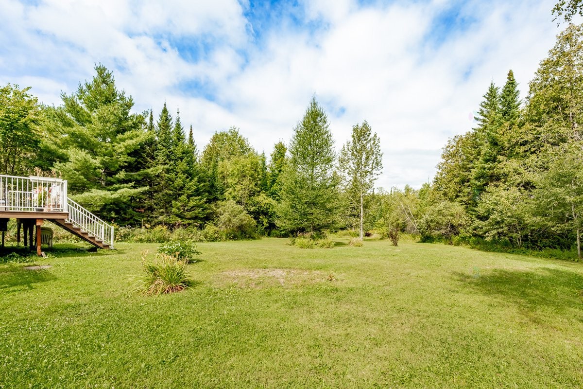 









998


Rue Principale

,
Lawrenceville,




QC
J0E1W0

