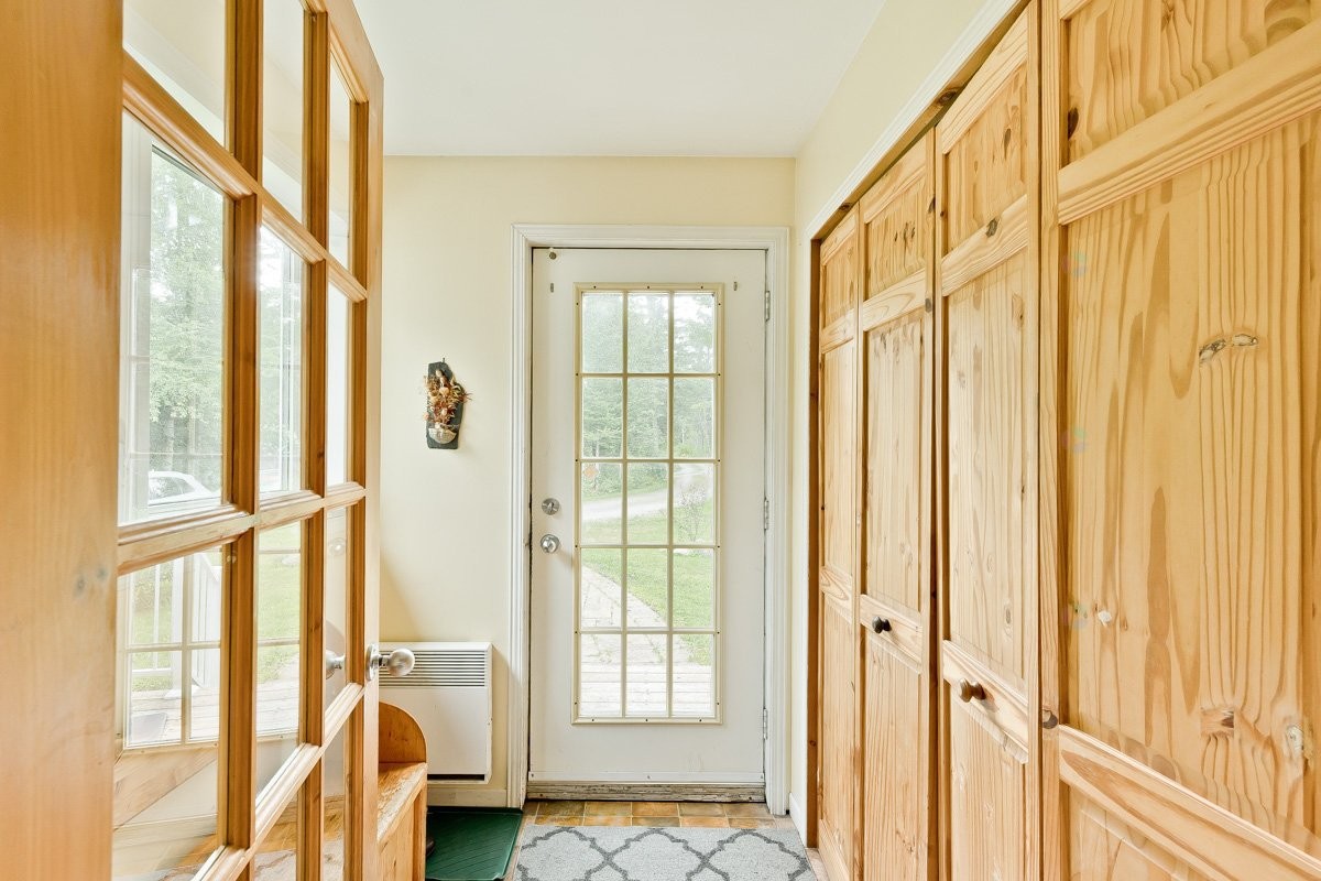 









998


Rue Principale

,
Lawrenceville,




QC
J0E1W0

