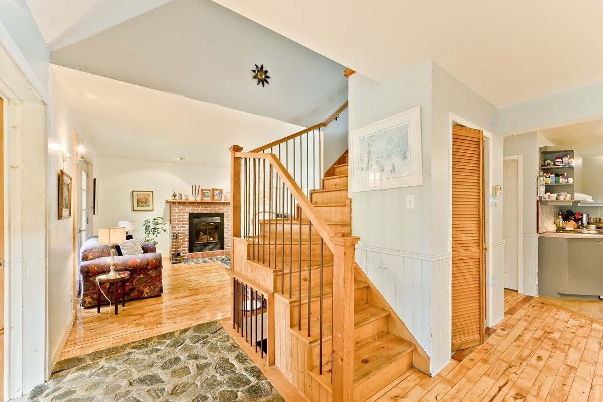 









998


Rue Principale

,
Lawrenceville,




QC
J0E1W0

