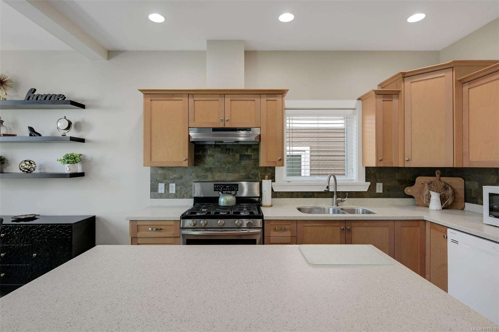 









6800


Grant

Rd West, 105,
Sooke,




BC
V9Z 1K6

