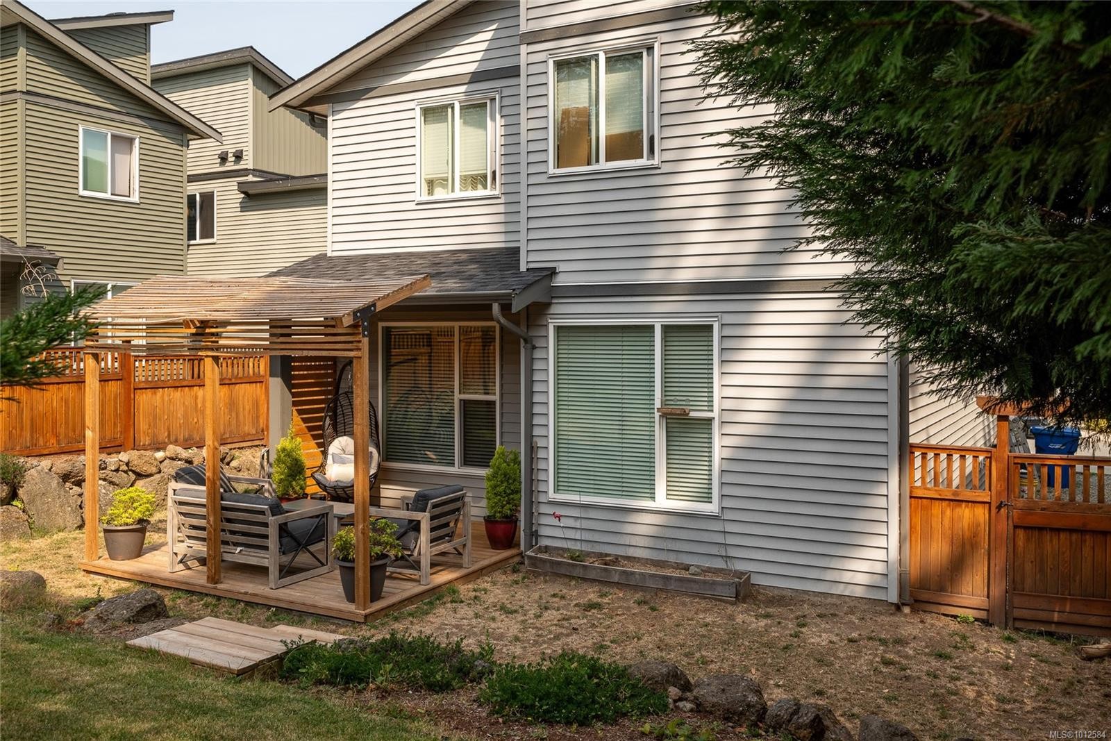 









525


Steeves

Rd,
Nanaimo,




BC
V9R 0H8

