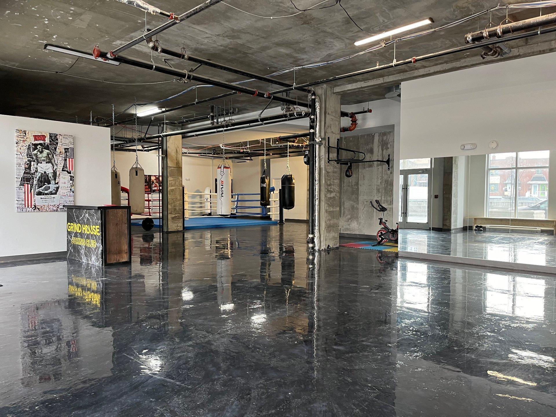 









6407


Boul. Décarie

,
Montréal (Côte-des-Neiges/Notre-Dame-de-Grâce),




QC
H3W3E1

