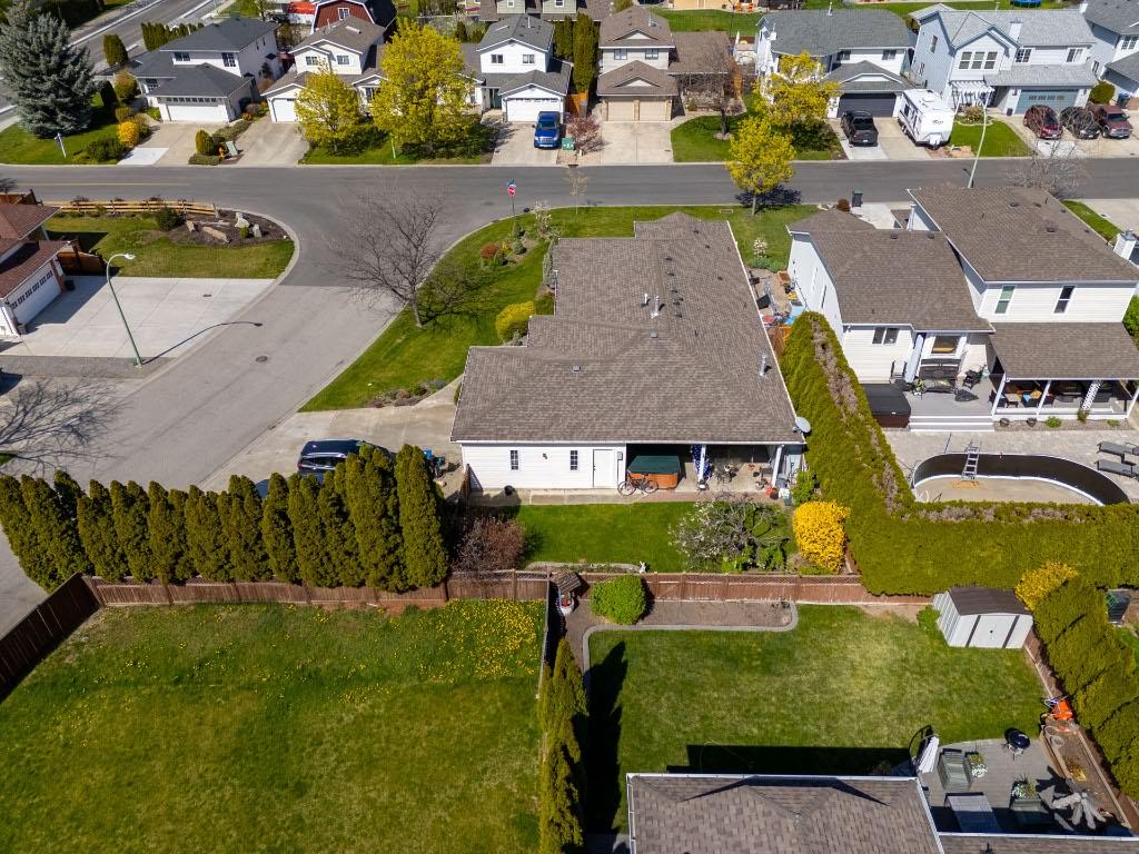 









390


McTavish

Crescent,
Kelowna,




BC
V1V 1P1

