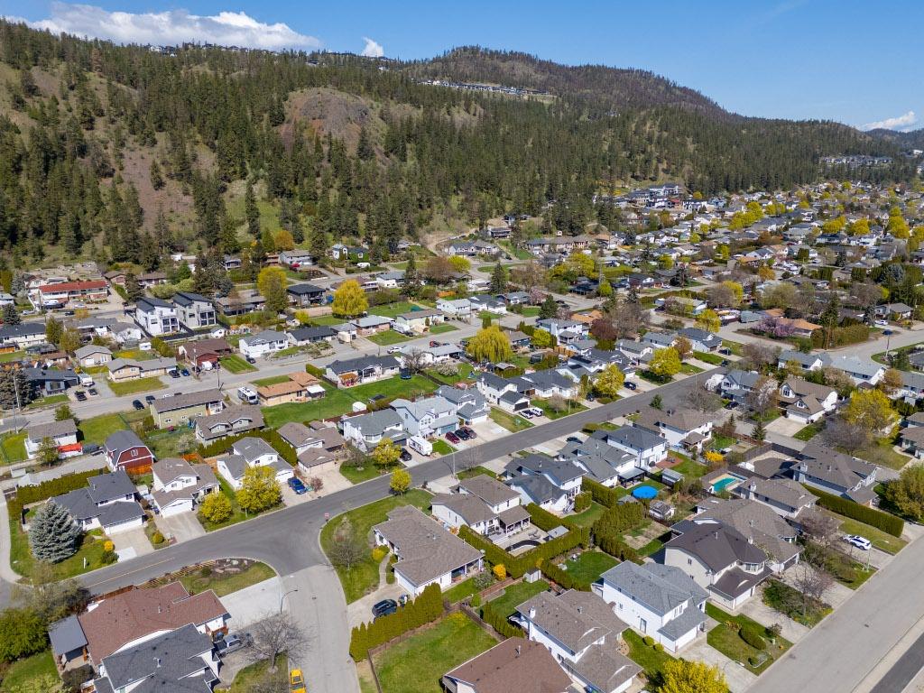 









390


McTavish

Crescent,
Kelowna,




BC
V1V 1P1

