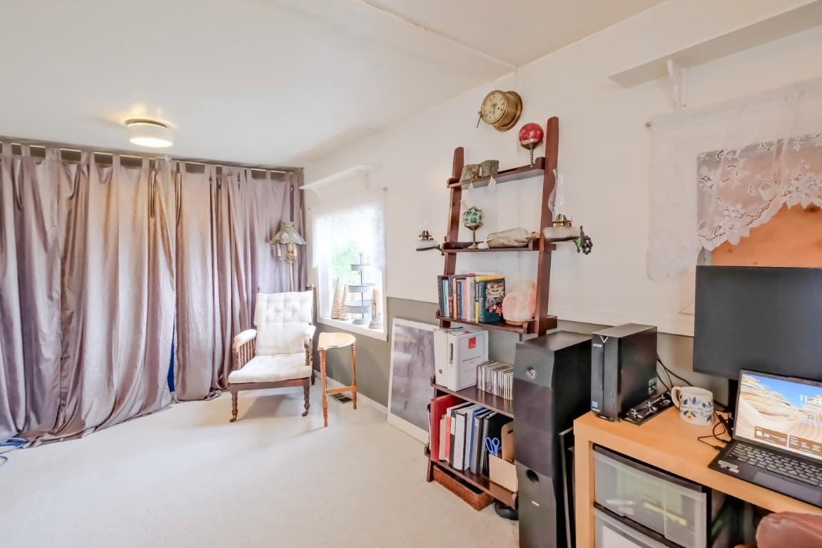 









720


Commonwealth

Road, 47,
Kelowna,




BC
V4V 1R6


