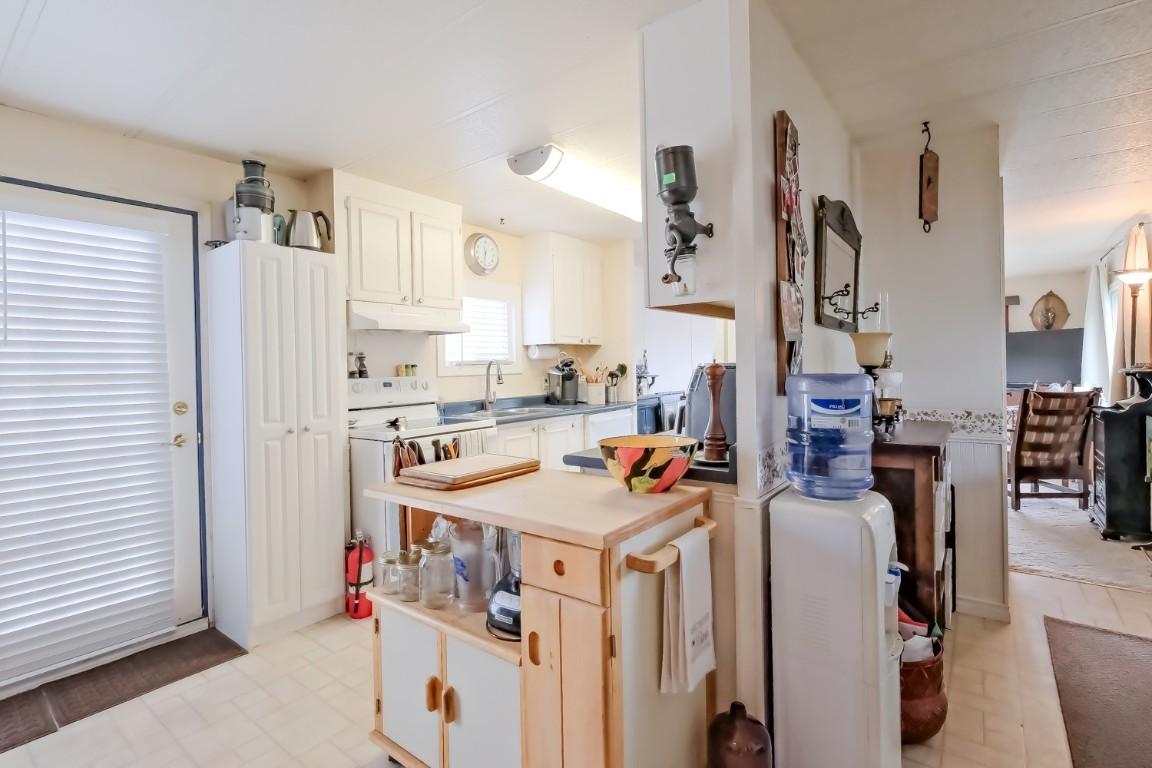 









720


Commonwealth

Road, 47,
Kelowna,




BC
V4V 1R6

