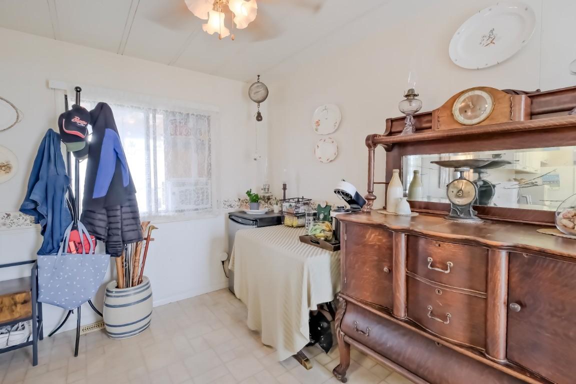 









720


Commonwealth

Road, 47,
Kelowna,




BC
V4V 1R6

