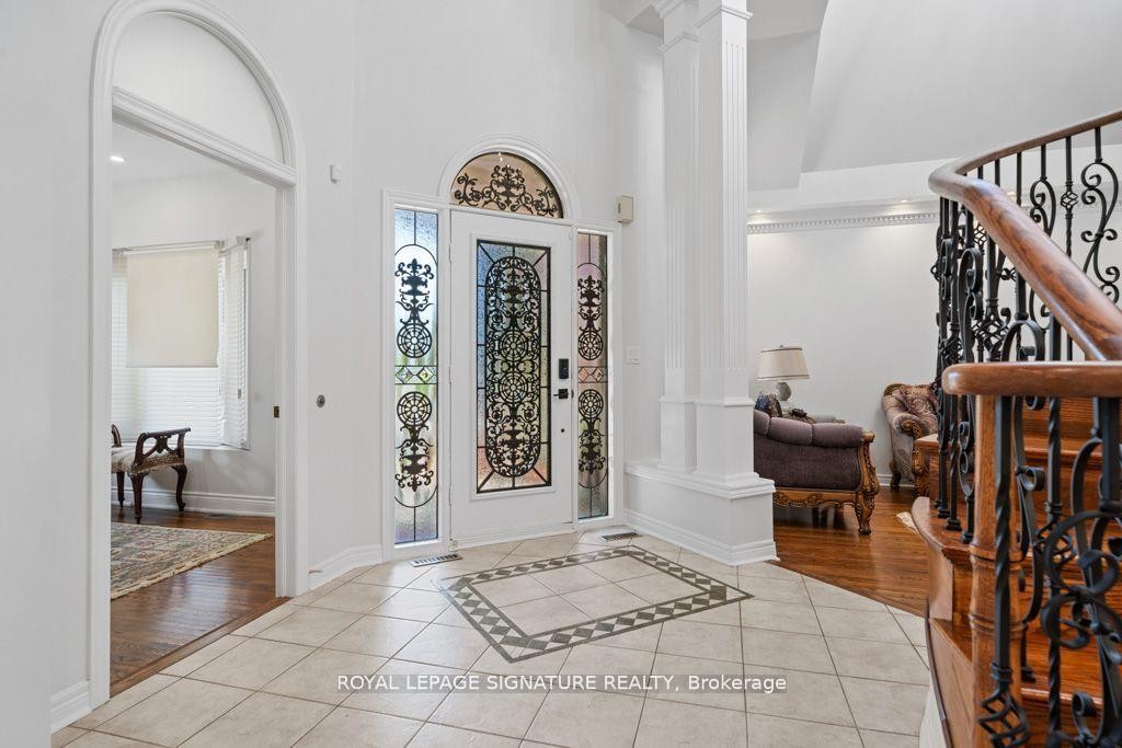 









95


Shaftsbury

Avenue,
Richmond Hill,




ON
L4C 0G4

