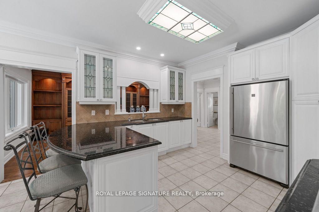









95


Shaftsbury

Avenue,
Richmond Hill,




ON
L4C 0G4

