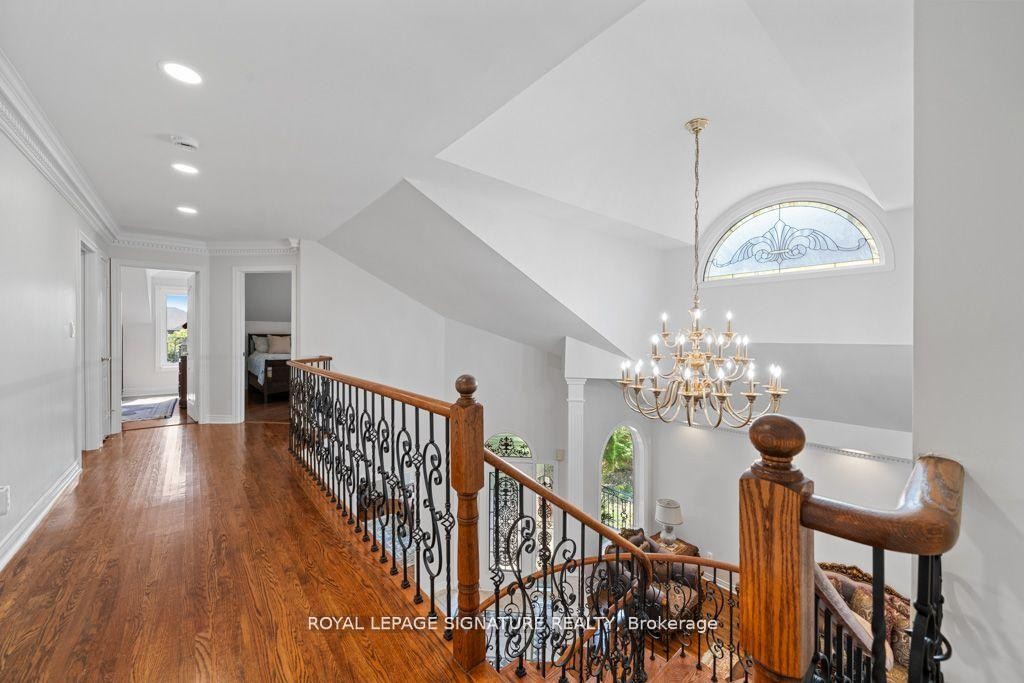 









95


Shaftsbury

Avenue,
Richmond Hill,




ON
L4C 0G4

