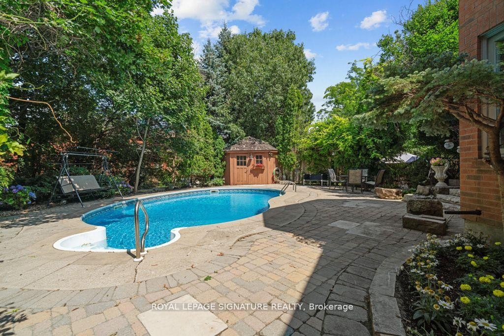 









95


Shaftsbury

Avenue,
Richmond Hill,




ON
L4C 0G4

