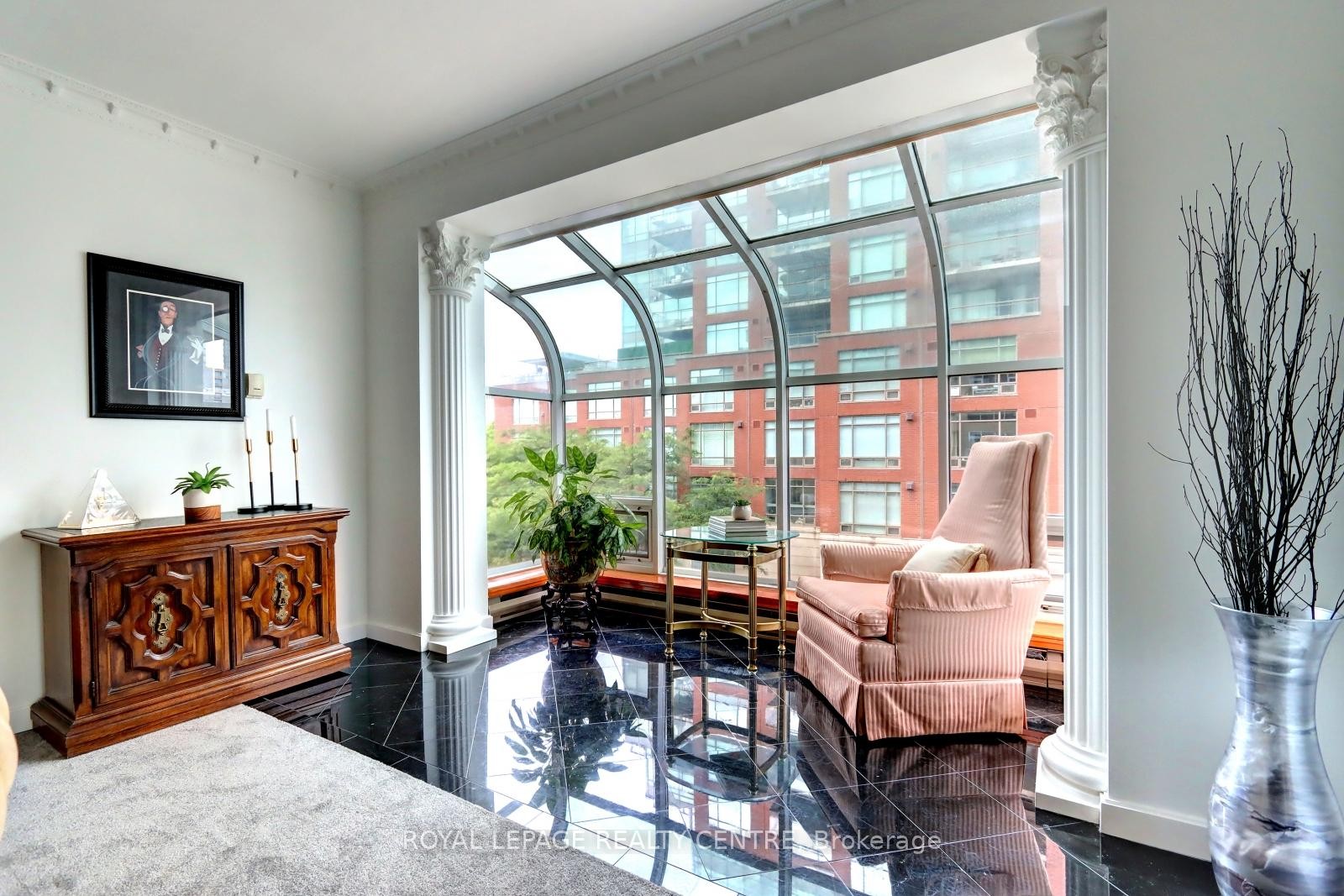 









480


Queens Quay W

N/A, 401W,
Toronto,




ON
M5V 2Y5


