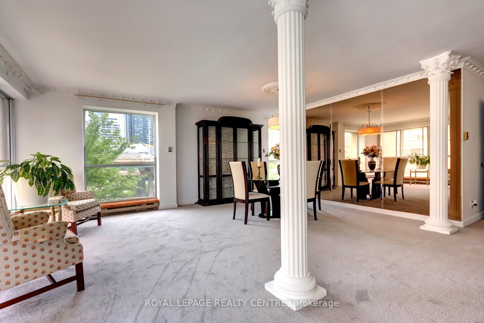 









480


Queens Quay W

N/A, 401W,
Toronto,




ON
M5V 2Y5

