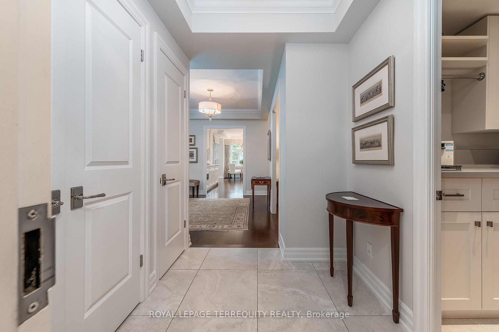 









2855


Bloor

Street West, 414,
Toronto,




ON
M8X 3A1

