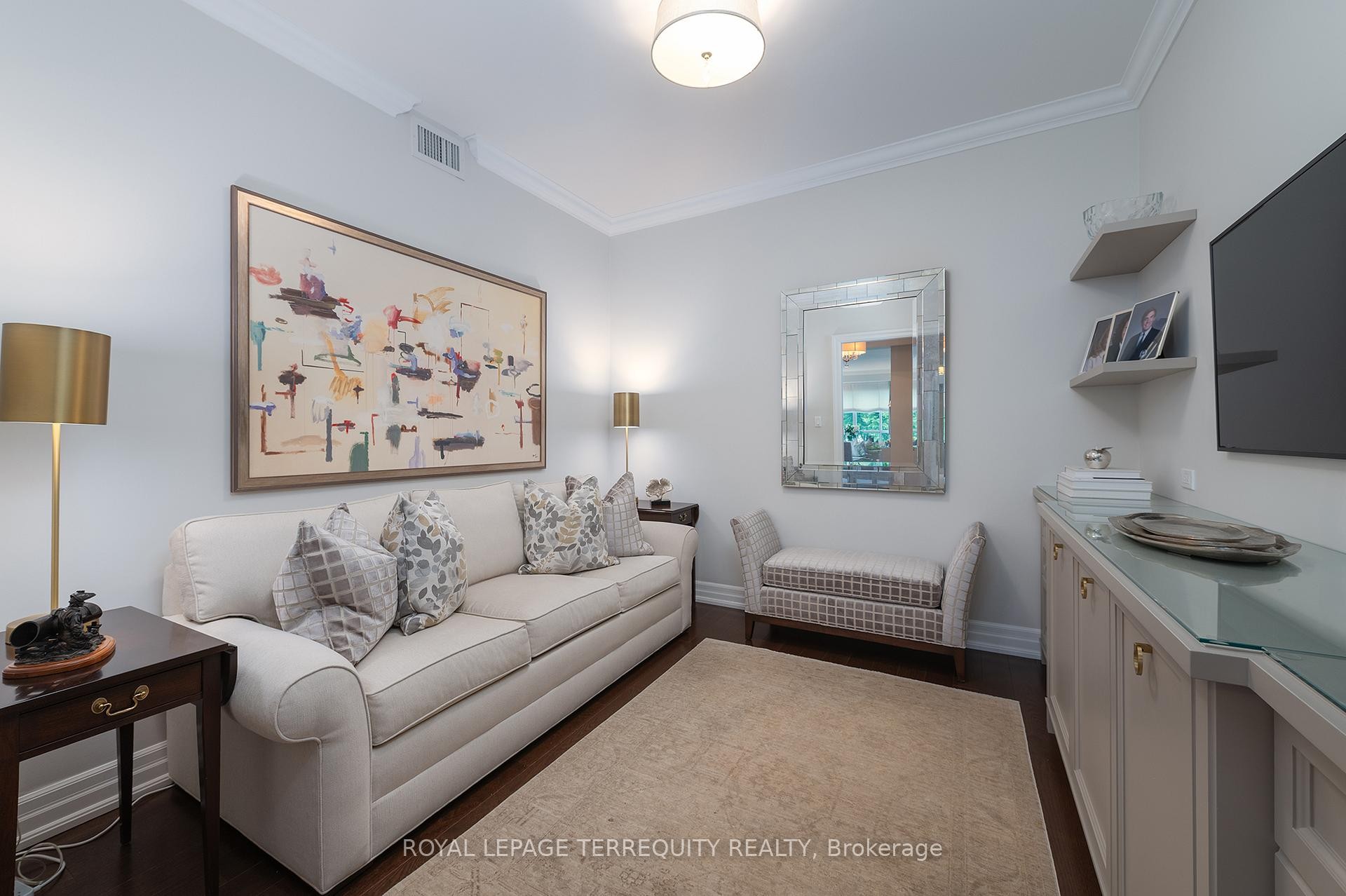 









2855


Bloor

Street West, 414,
Toronto,




ON
M8X 3A1

