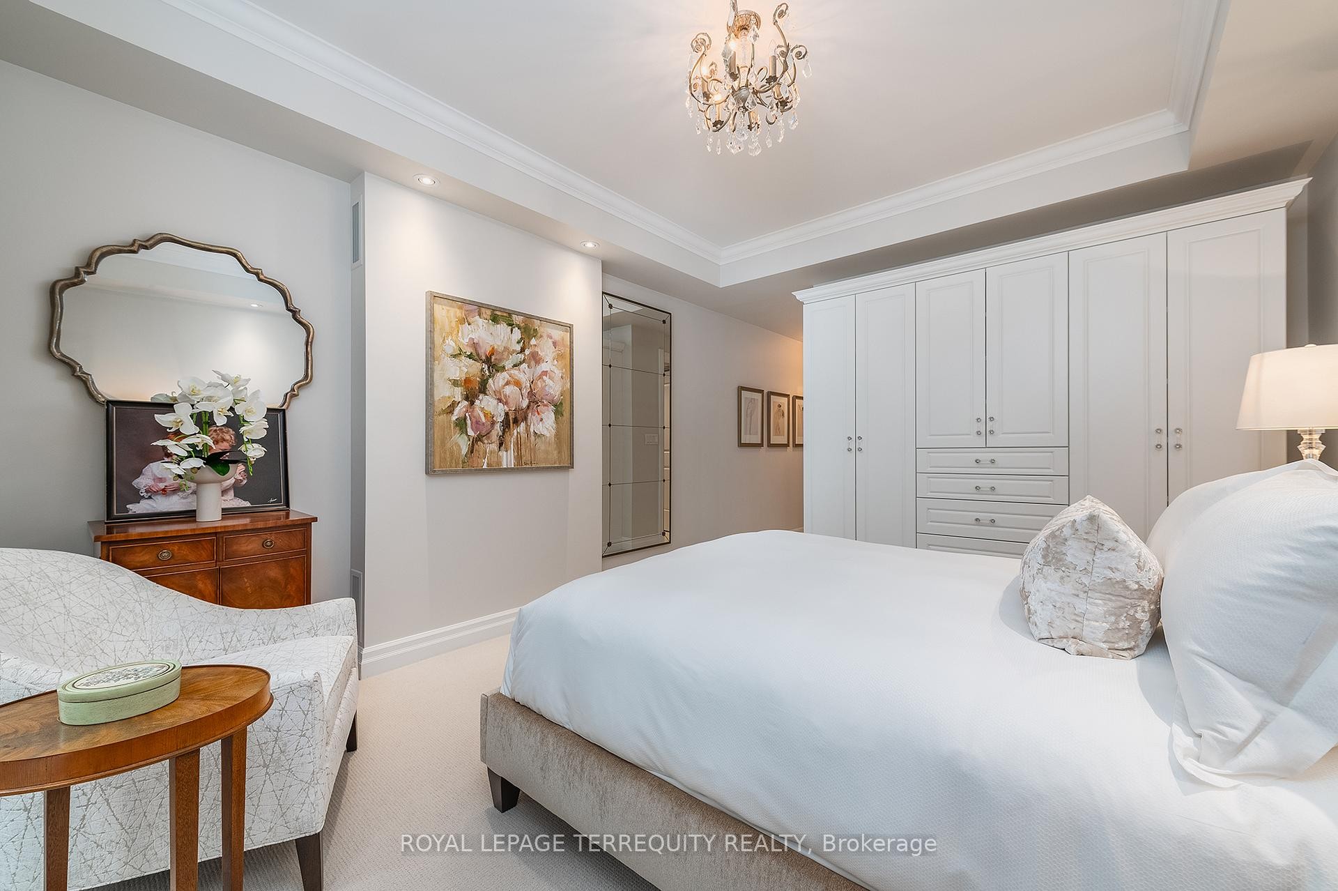 









2855


Bloor

Street West, 414,
Toronto,




ON
M8X 3A1


