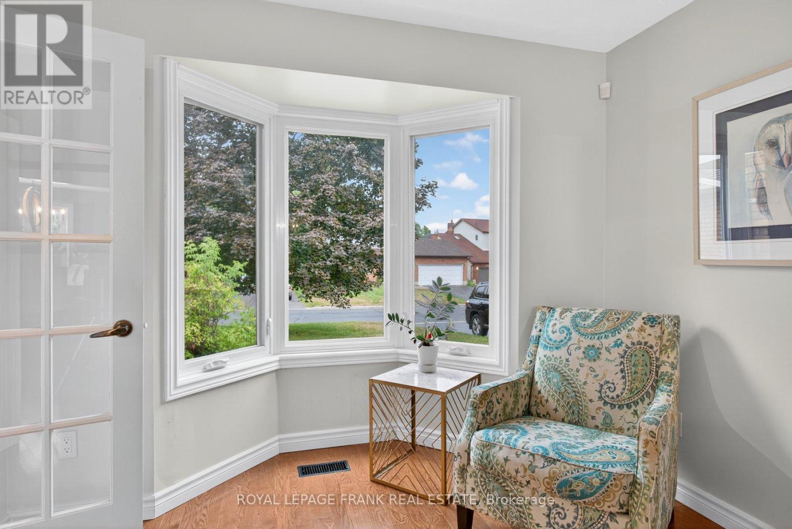 












1805 PARKWOOD CIRCLE

,
Peterborough (Monaghan Ward 2),




Ontario
K9J8C3

