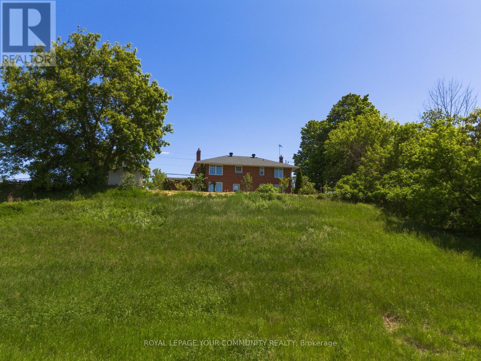 












58 OLD KING ROAD

,
Caledon,




Ontario
L7E3J5

