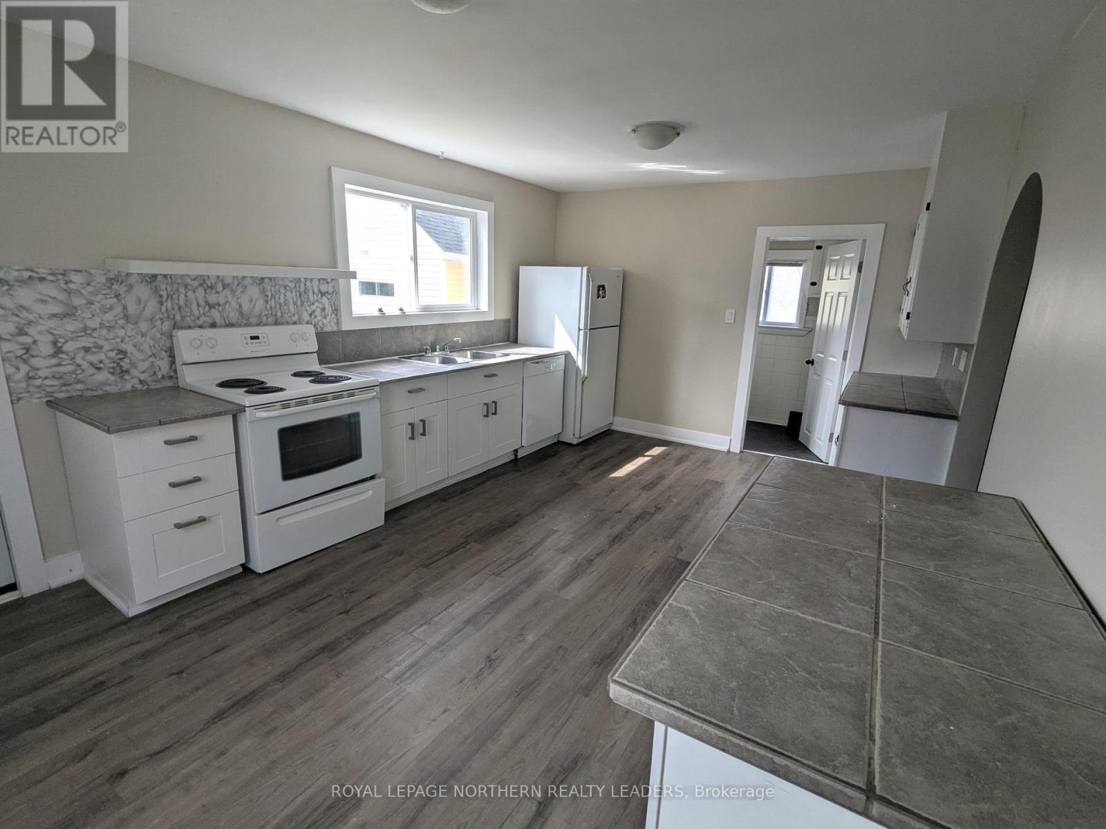 












187 MAPLE STREET N

,
Timmins (TNE - Central),




Ontario
P4N6B7

