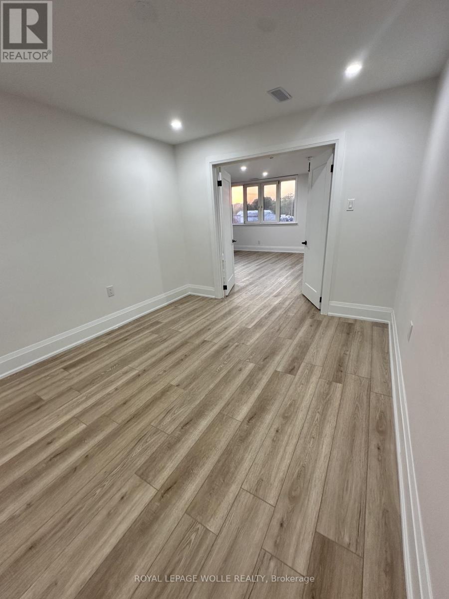 












1 - 581 LANCASTER STREET W

,
Kitchener,




Ontario
N2K1M5

