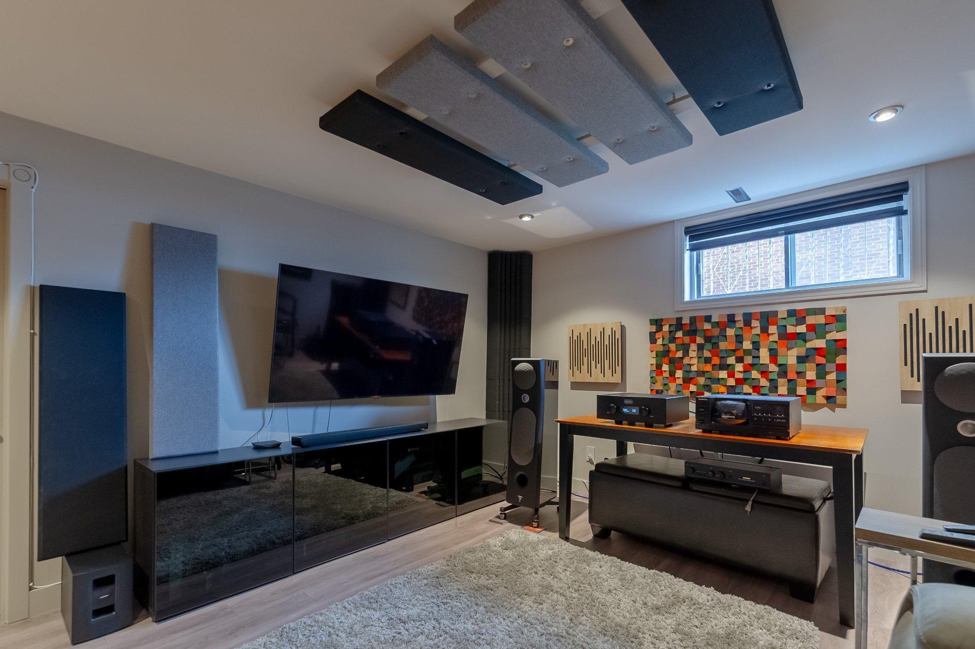 









6130


Av. Boniface

,
Brossard,




QC
J4Z2L7

