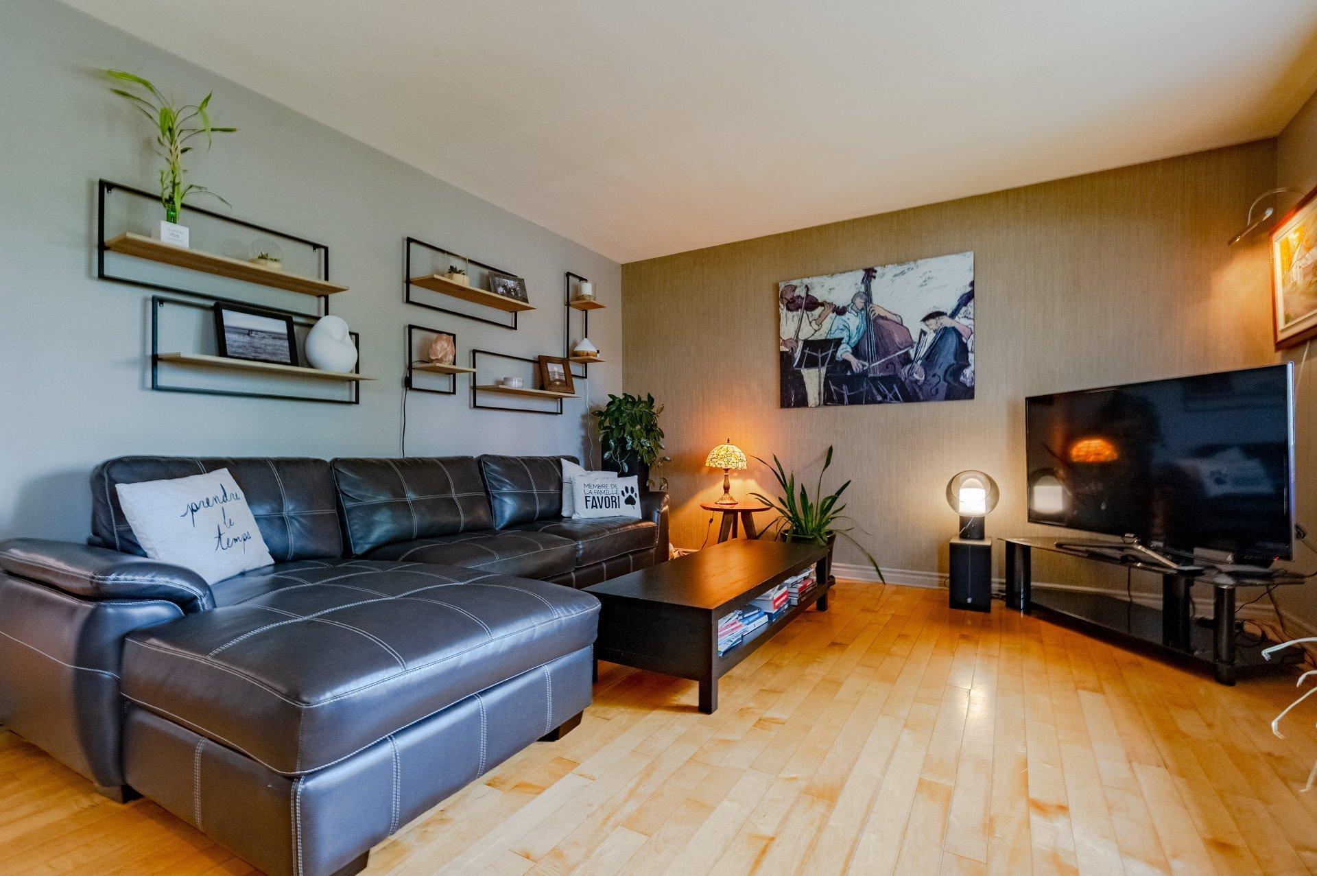 









6130


Av. Boniface

,
Brossard,




QC
J4Z2L7

