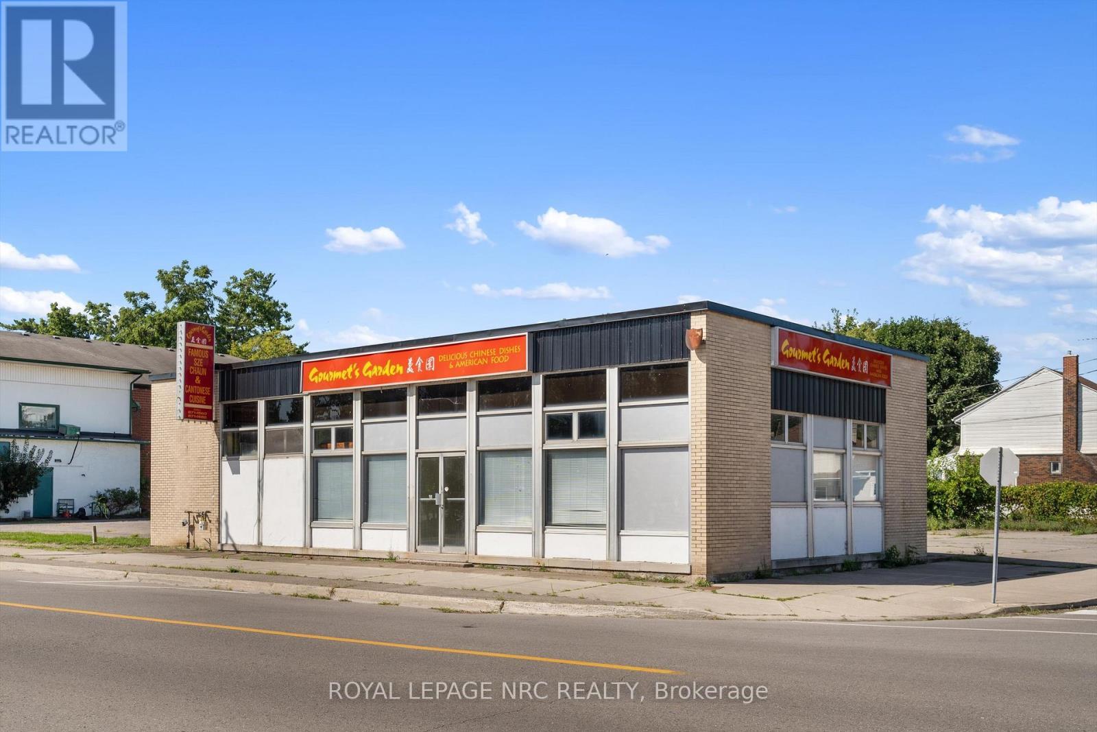 












155 NIAGARA BOULEVARD

,
Fort Erie (Central),




Ontario
L2A3G6

