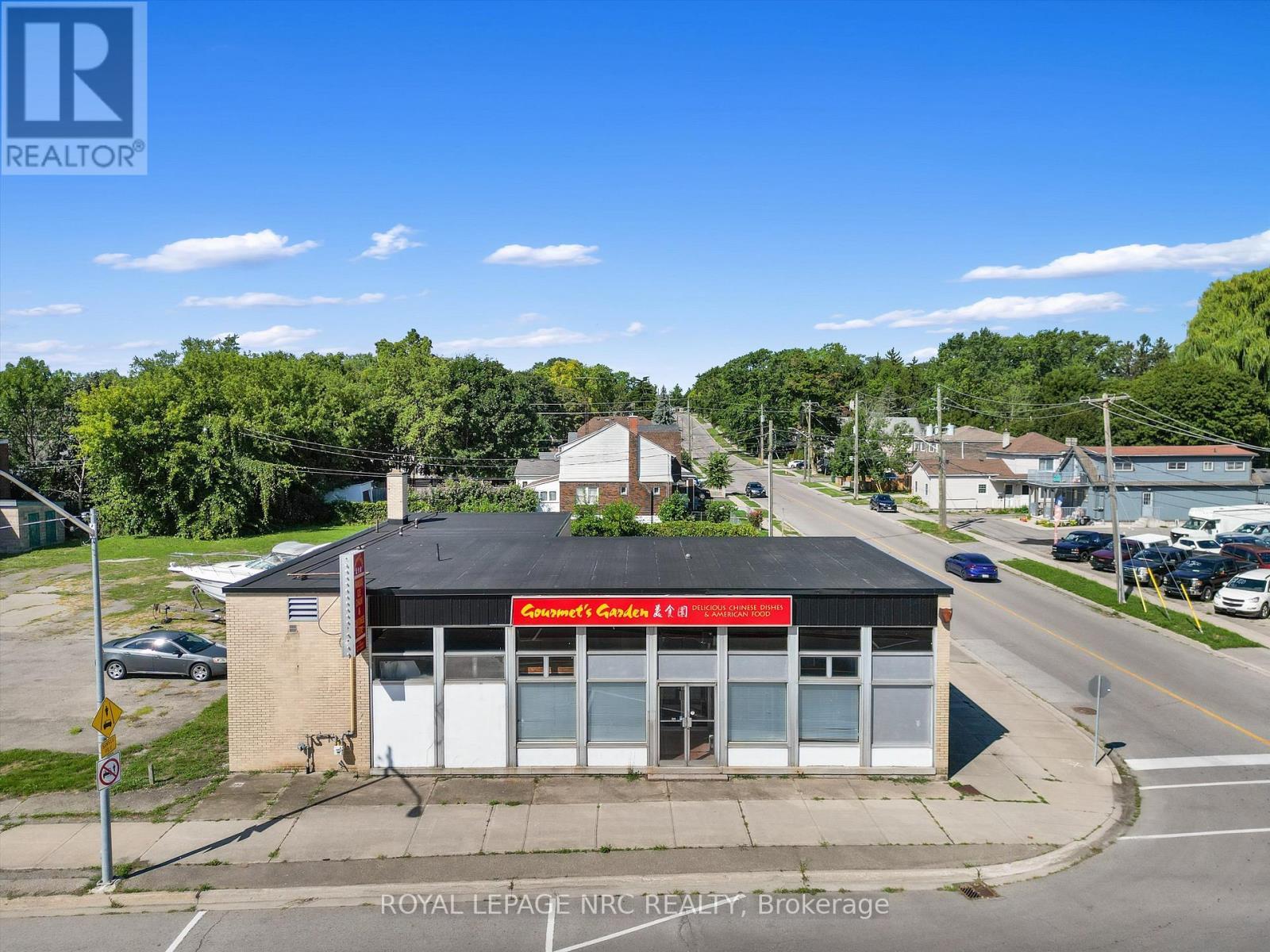 












155 NIAGARA BOULEVARD

,
Fort Erie (Central),




Ontario
L2A3G6

