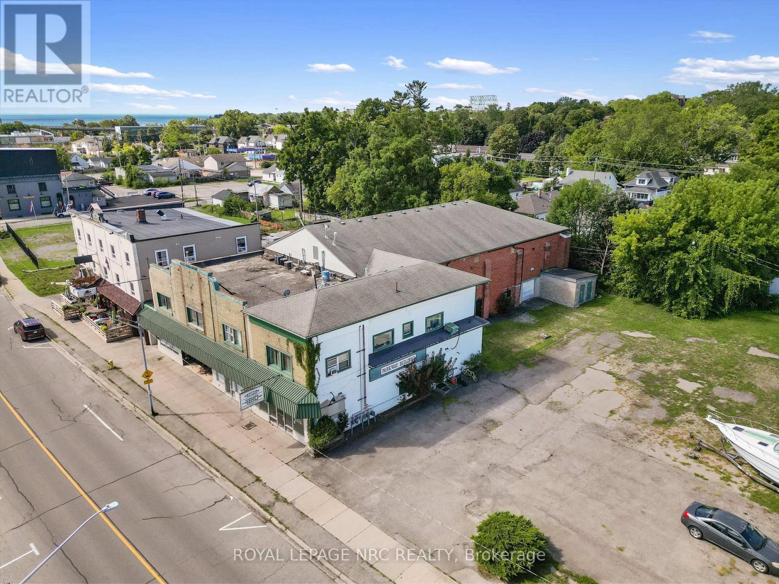 












131-139 NIAGARA BOULEVARD

,
Fort Erie (Central),




Ontario
L2A3G6

