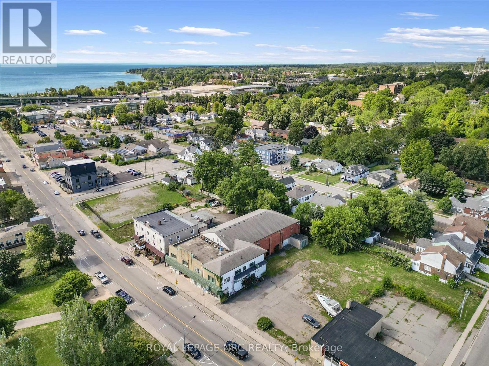 












131-139 NIAGARA BOULEVARD

,
Fort Erie (Central),




Ontario
L2A3G6

