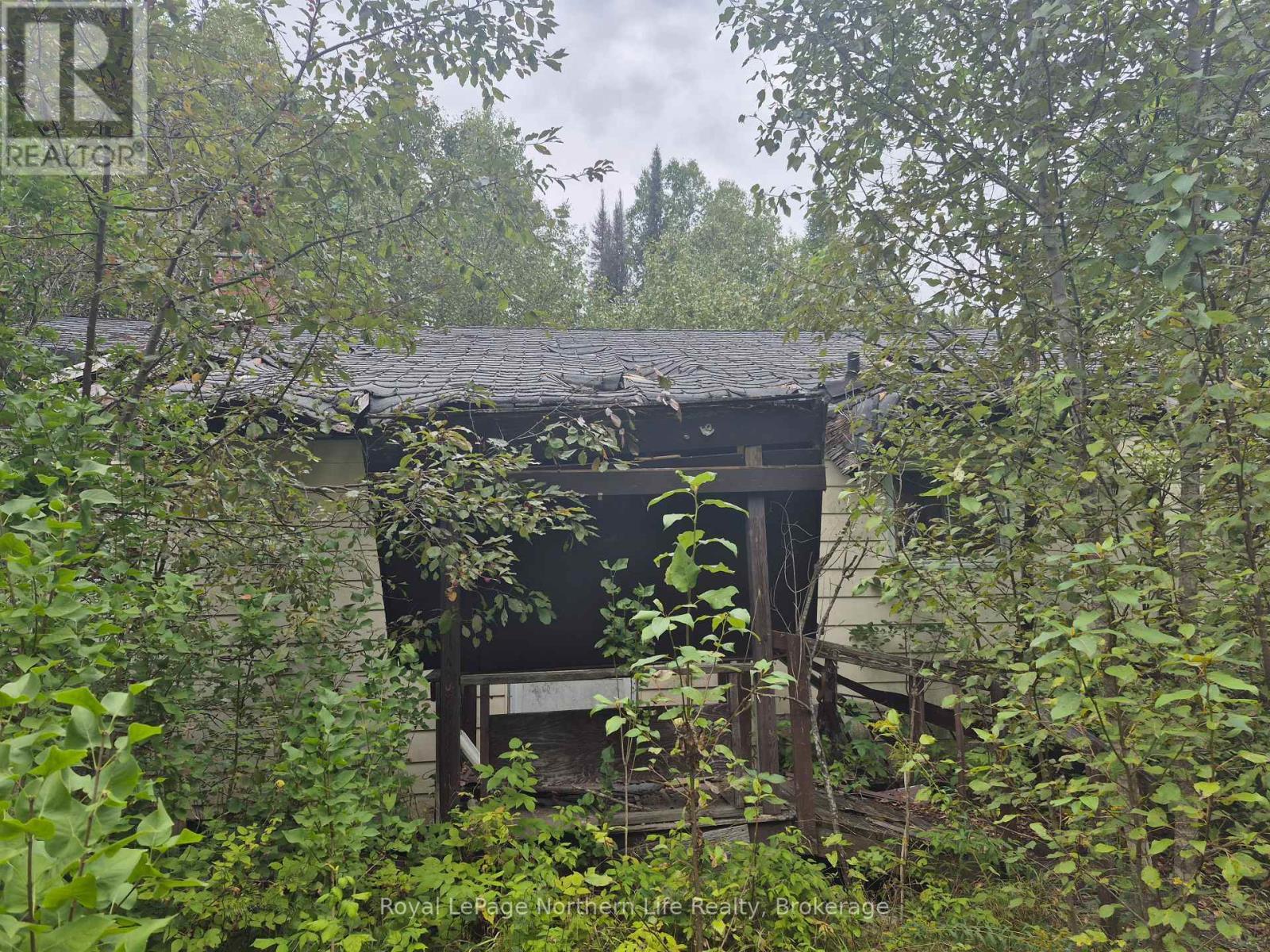 












7 BURRITTS ROAD

,
Papineau-Cameron (Papineau Cameron),







Ontario
P0H1V0

