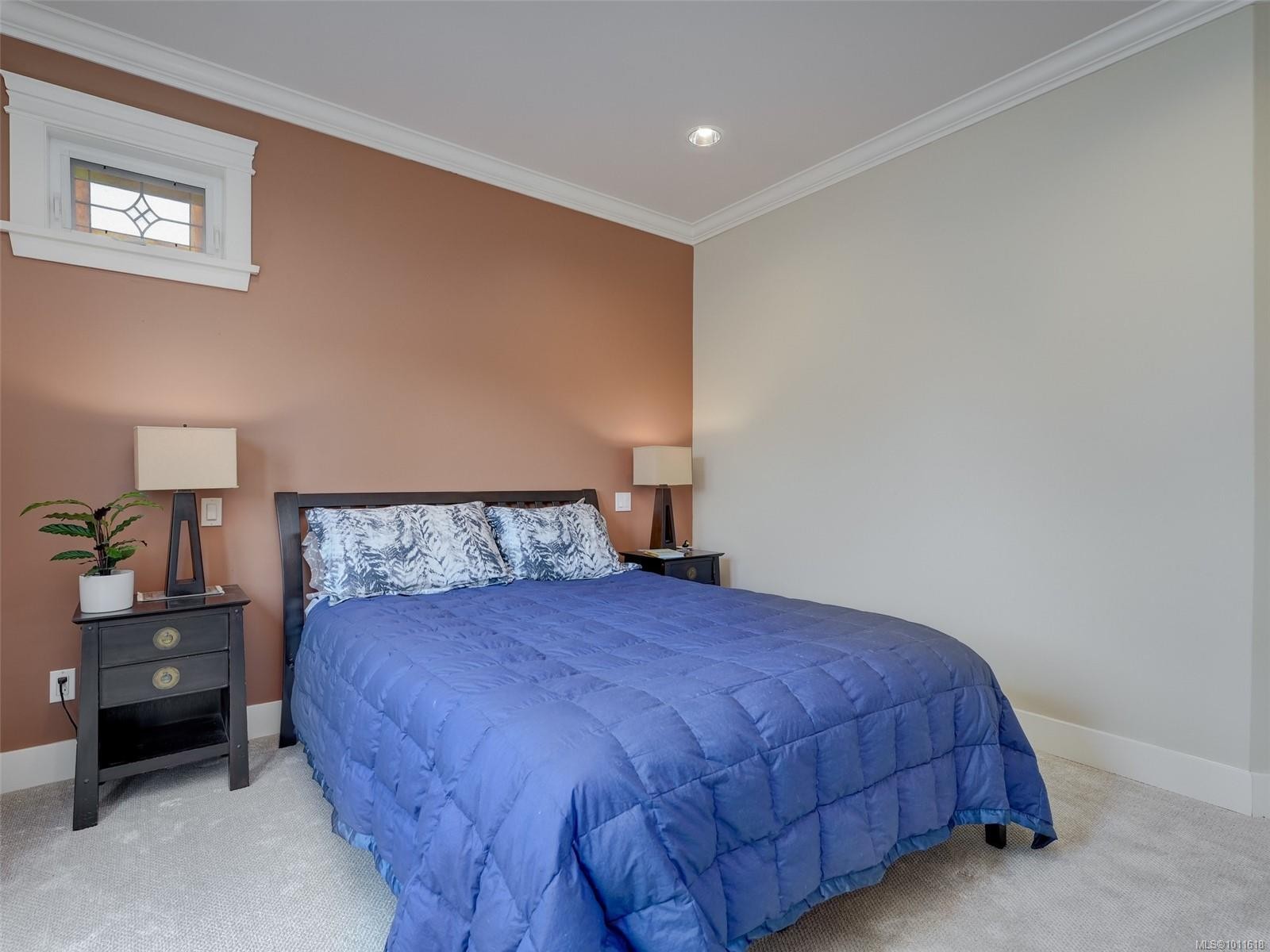 









209


Superior

St, 4,
Victoria,




BC
V8V 1T4

