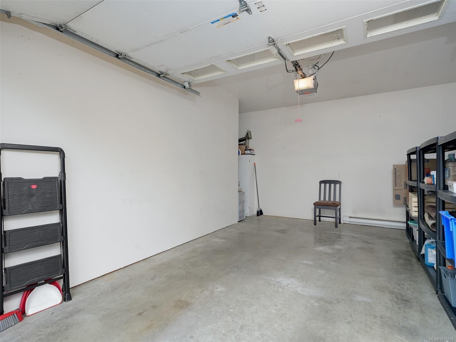 









209


Superior

St, 4,
Victoria,




BC
V8V 1T4

