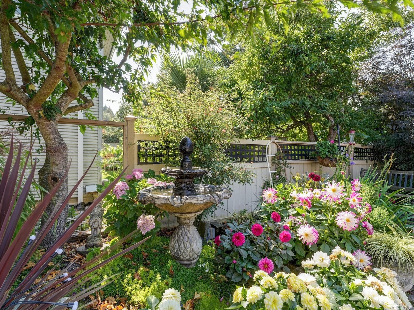 









209


Superior

St, 4,
Victoria,




BC
V8V 1T4

