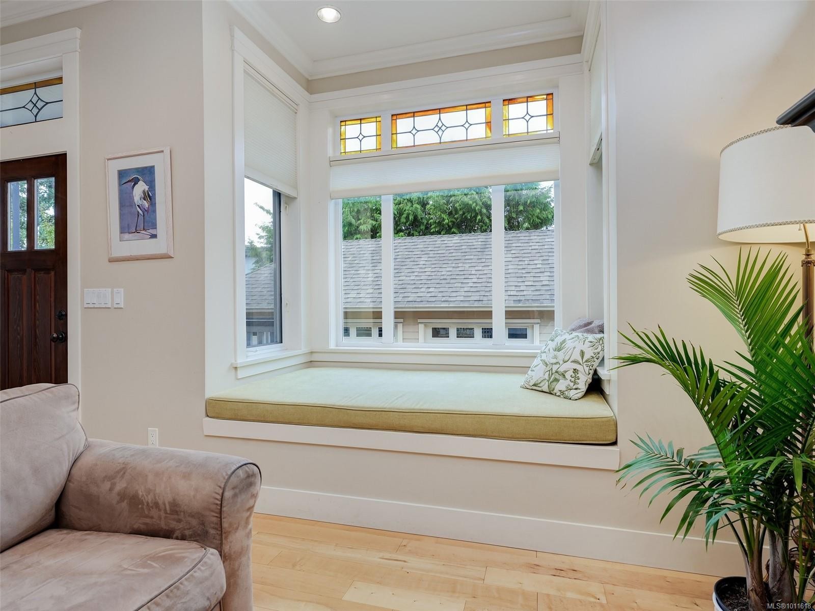 









209


Superior

St, 4,
Victoria,




BC
V8V 1T4

