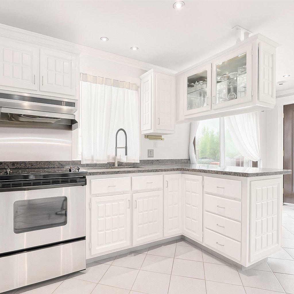 









3165


Rue Diane

,
Terrebonne (Terrebonne),




QC
J6Y1A2

