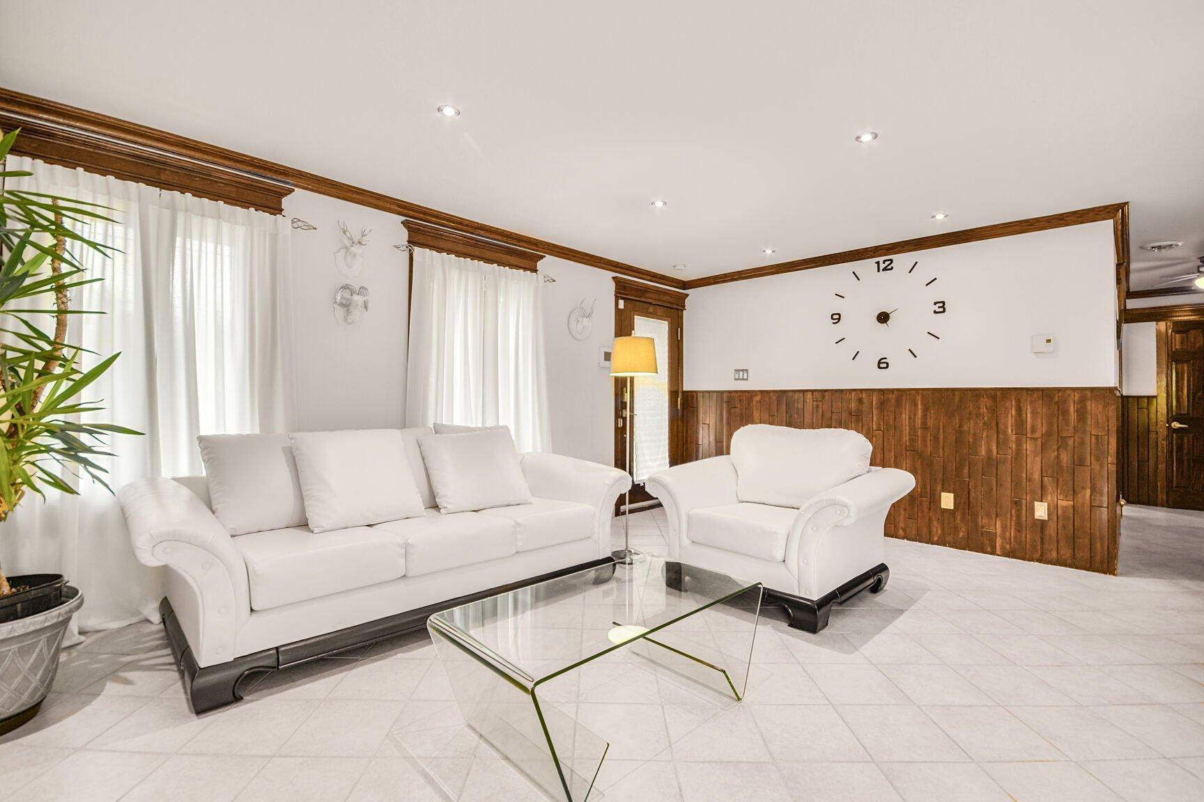 









3165


Rue Diane

,
Terrebonne (Terrebonne),




QC
J6Y1A2

