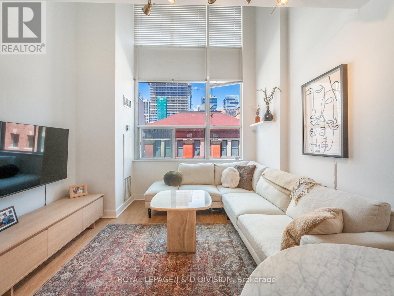 












308 - 77 LOMBARD STREET

,
Toronto,




Ontario
M5C3E1

