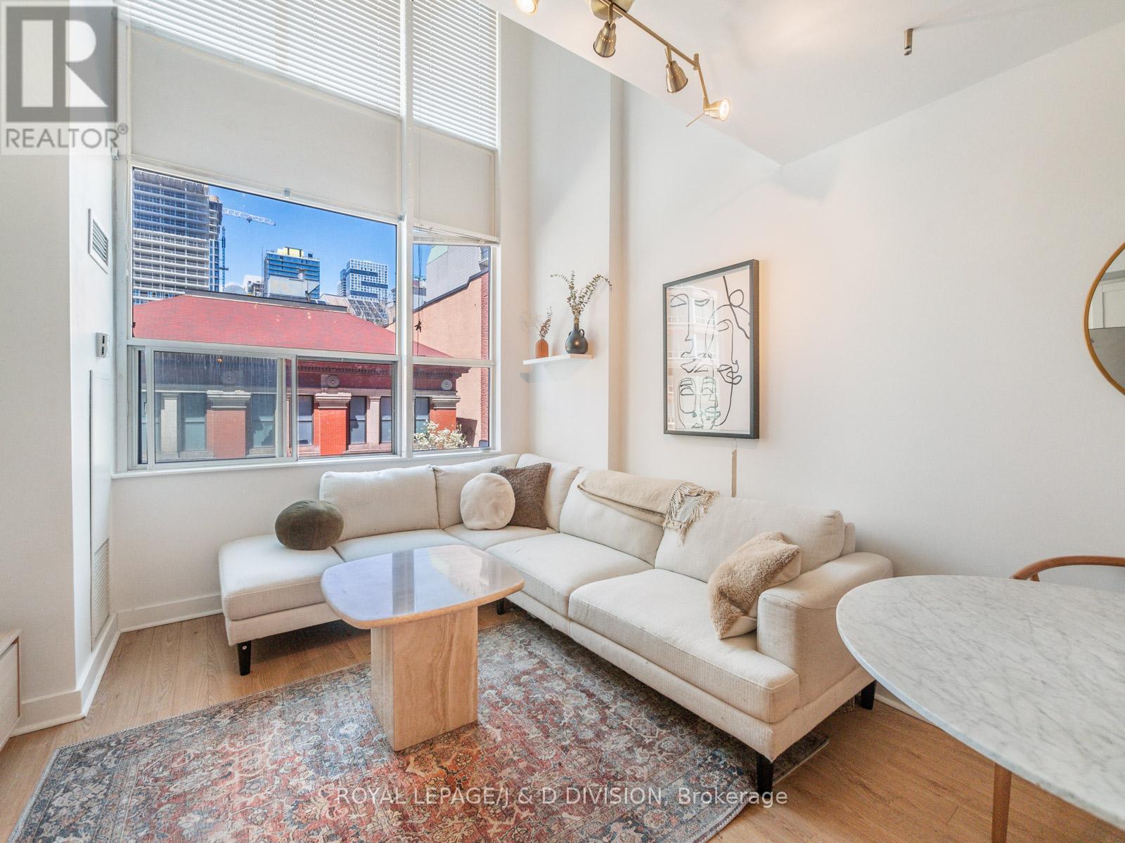 












308 - 77 LOMBARD STREET

,
Toronto,




Ontario
M5C3E1

