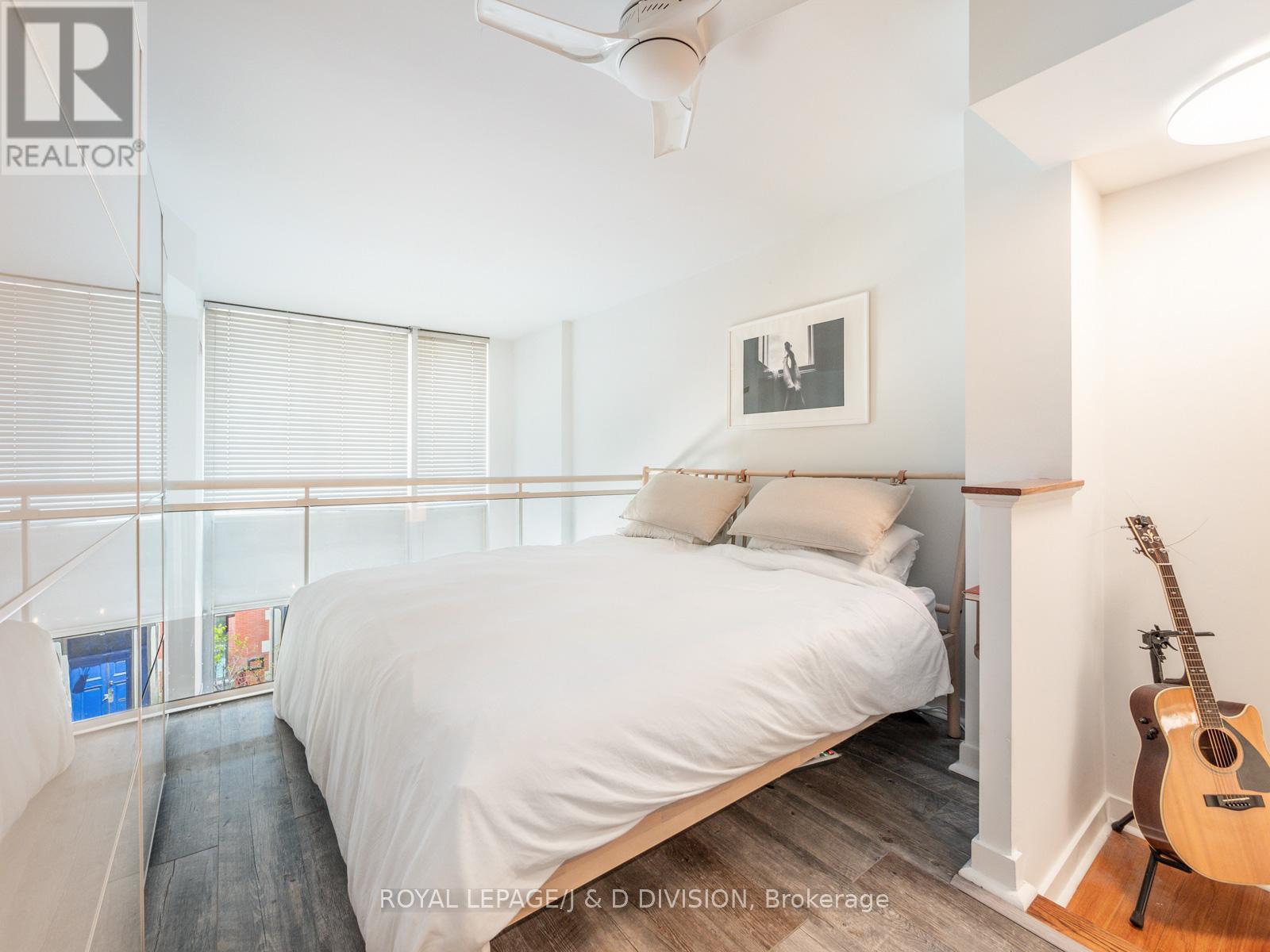 












308 - 77 LOMBARD STREET

,
Toronto,




Ontario
M5C3E1


